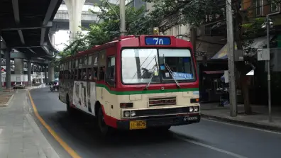 Bangkok - Bus im öffentlichen Nahverkehr