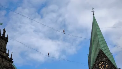 bremen_artisten Bremen - Hochseilartisten am Dom