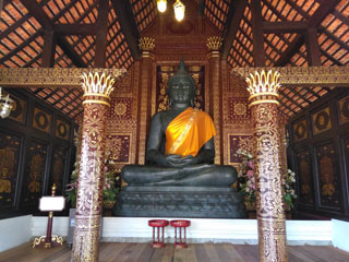 Chiang Mai - Wat Chedi Luang, Nachbildung des Jade Buddha