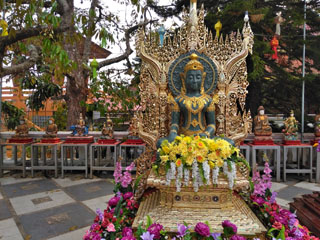 Chiang Mai - Wat Phra That Doi Suthep, Statue
