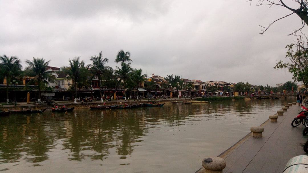 Hoi An - Stadtkern mit Fluss