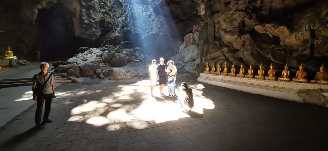 Hua Hin - Lichtschein in der Tham Khao Luang Cave