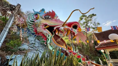 Kanchanaburi - Wat Ban Tham