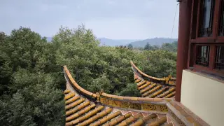 Kunming - Glockenturm bei goldenen Palast