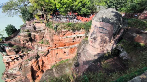 Leshan - Am Kopf des Buddhas