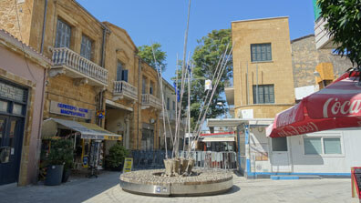 Nikosia - Ledra Monument am Grenzübergang