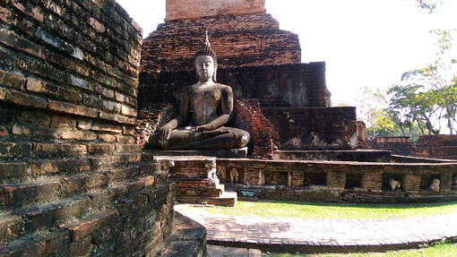 Sukhothai - Buddha Statue