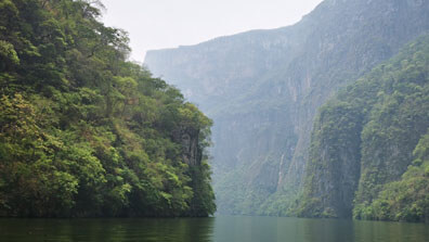 Nationalpark Sumidero Canyon in Chiapas - Einfahrt in den Canyon