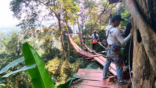 Vang Vieng - Zipline im Dschungel