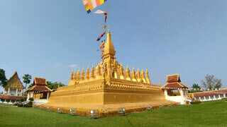Vientiane - Innenhof von Pha That Luang