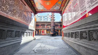 Xining - Goldener Pagodentempel